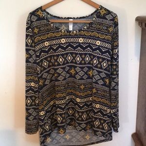 NWOT LuLaRoe Long Sleeve Tee